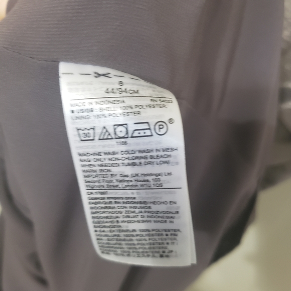 SOLD Banana Republic Heritage Silver Asymmetrical Slip Dress size 8 - Picture 6 of 9